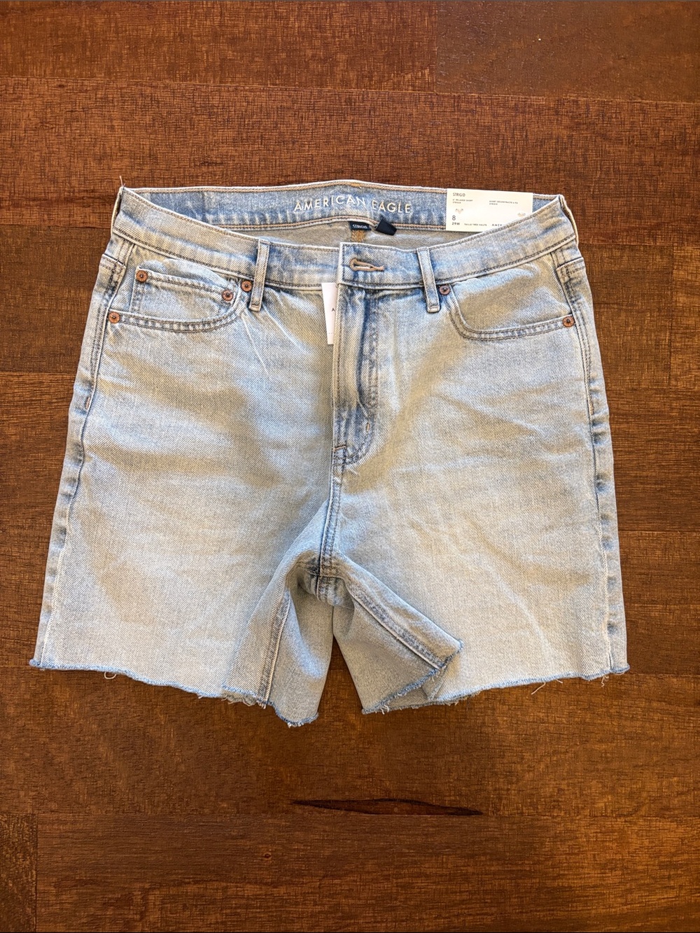 American Eagle strigid 6” relaxed short